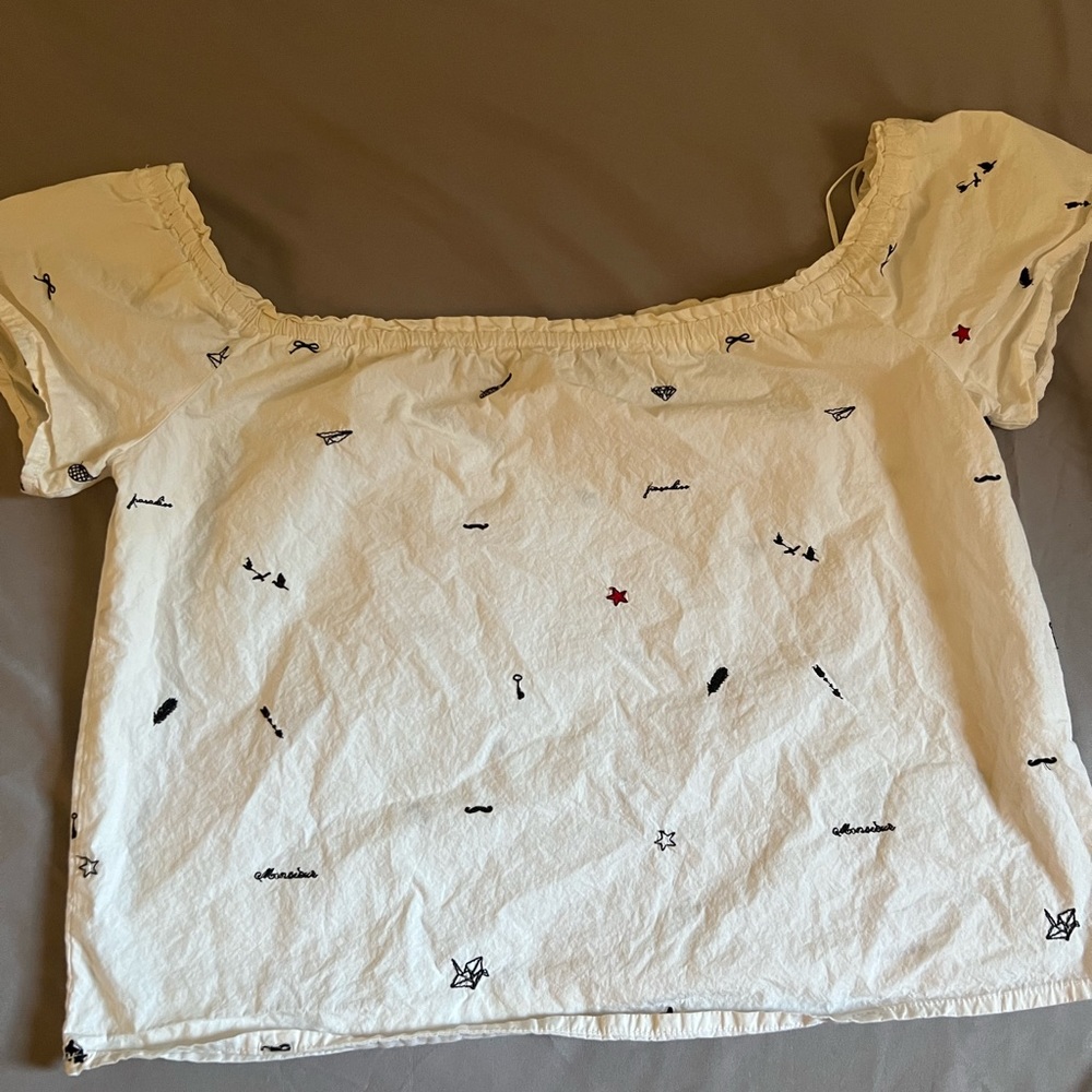 Pull And Bear White Off The Sleeve Blouse Shirt Small Stitching Details
